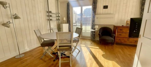 2 rooms Apartment in Paris, France No. 168725 11