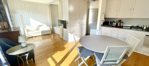 2 rooms Apartment in Paris, France No. 168725 8