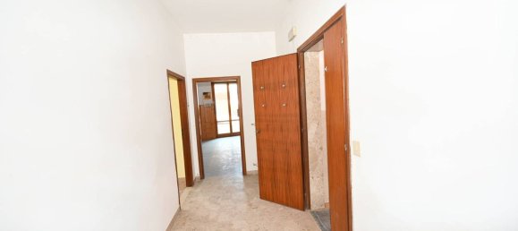 4 bedrooms Apartment in Spinetoli, Italy No. 320045 18