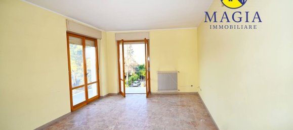 4 bedrooms Apartment in Spinetoli, Italy No. 320045 2