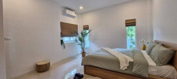 Villa de 3 dormitorios en Bang Lamung, Thailand No. 26830 5