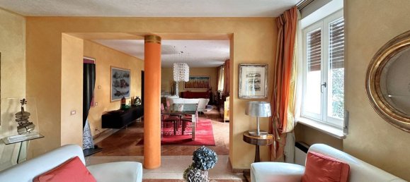 8 bedrooms Apartment in Verona, Italy No. 358975 6
