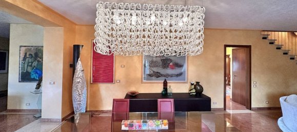 8 bedrooms Apartment in Verona, Italy No. 358975 11