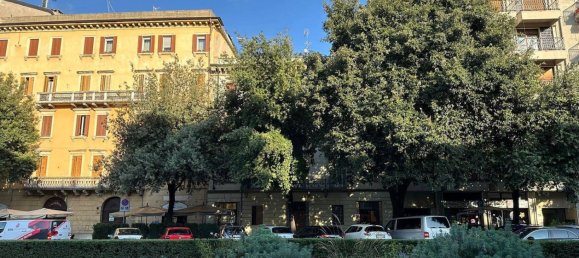 8 bedrooms Apartment in Verona, Italy No. 358975 38