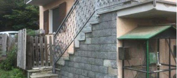 5 rooms Apartment in Monvalle, Italy No. 1666 6