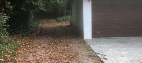 5 rooms Apartment in Monvalle, Italy No. 1666 2