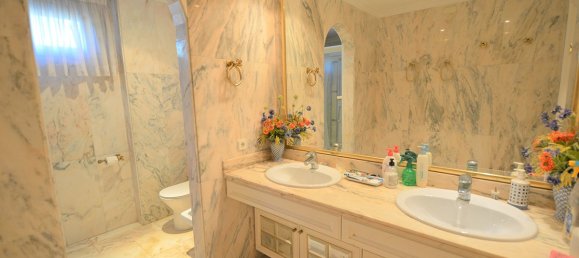 6 Schlafzimmer Villa in La Zenia, Spain, Nr. 1040 9