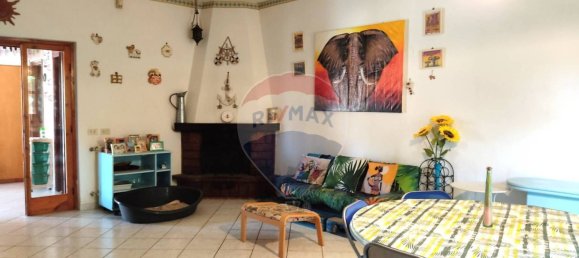 Villa de 4 dormitorios en Terracina, Italy No. 229494 3