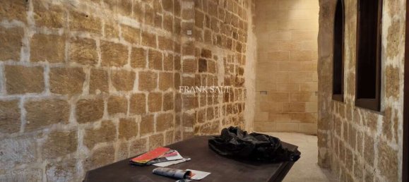 Moradia em banda T2 em Zebbug, Malta N.º 2043 3