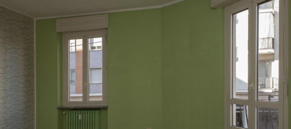 3 rooms Apartment in Turin, Italy No. 3117 7