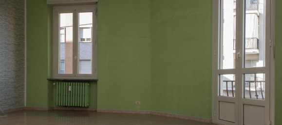 3 rooms Apartment in Turin, Italy No. 3117 9