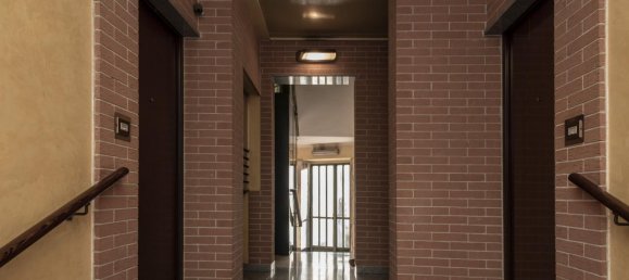 3 rooms Apartment in Turin, Italy No. 3117 5