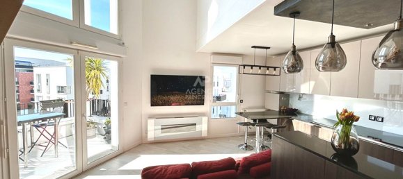 3 chambres Duplex à Poissy, France No. 144899 2