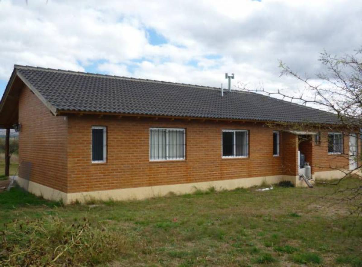 3 bedrooms House in Cordoba, Argentina No. 11538