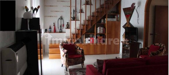 Apartamento de 3 dormitorios en Torremaggiore, Italy No. 291299 5