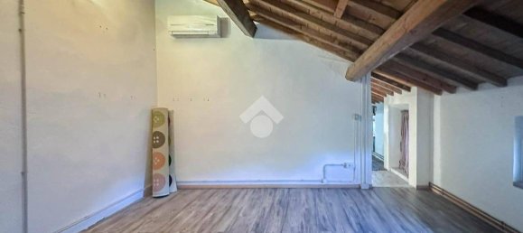 2 bedrooms House in Carpi, Italy No. 292841 8