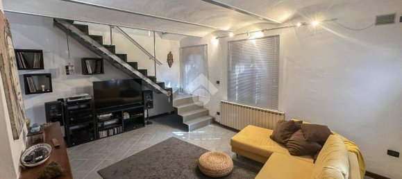 2 bedrooms House in Carpi, Italy No. 292841 9