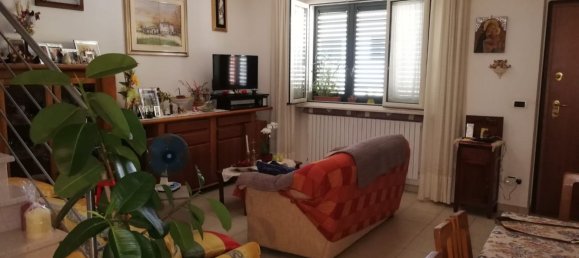 4 rooms House in Giulianova, Italy No. 91042 8