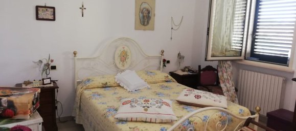 4 rooms House in Giulianova, Italy No. 91042 13