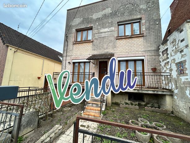 Casa de 4 dormitorios en Noeux-les-Mines, France No. 313200