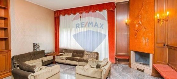 Вилла с 7 спальнями в Бусто Арсицио, Италия № 295510 10