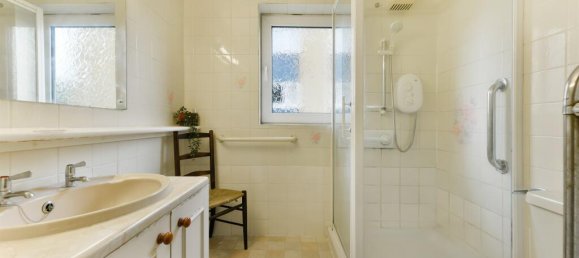 1 bedroom Apartment in Surbiton, United Kingdom No. 9976 8