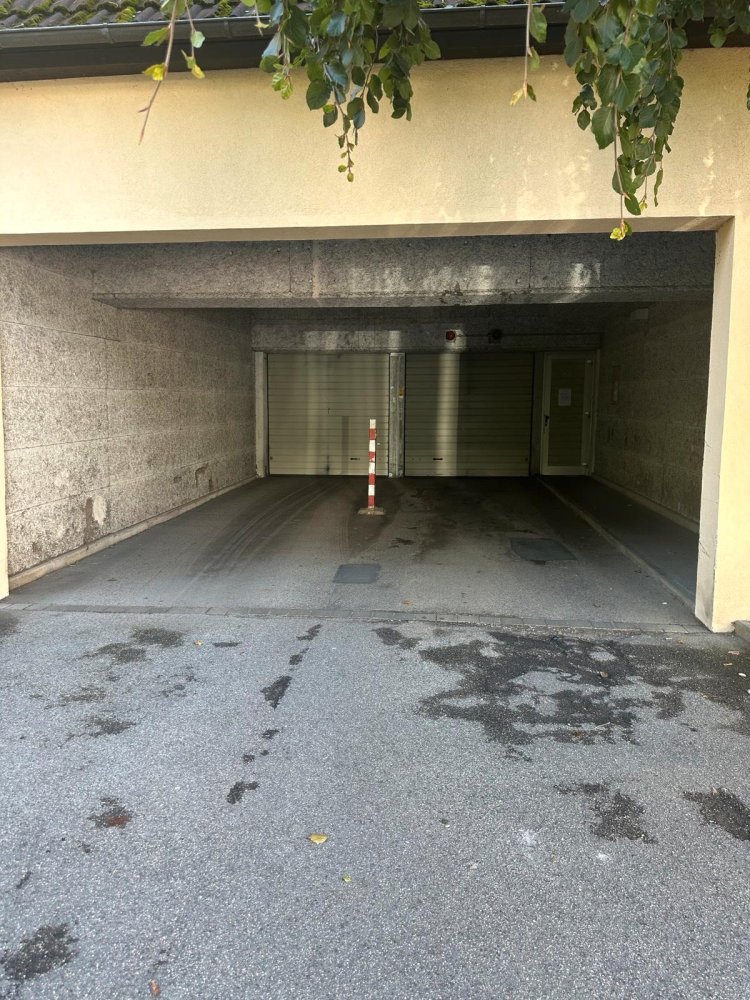 Parkplatz in Ansbach, Germany, Nr. 304848