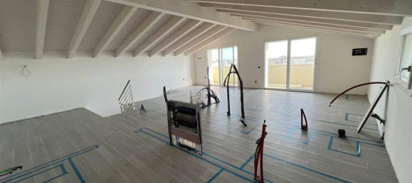 4-Zimmer Penthouse in Chioggia, Italy, Nr. 28843 6