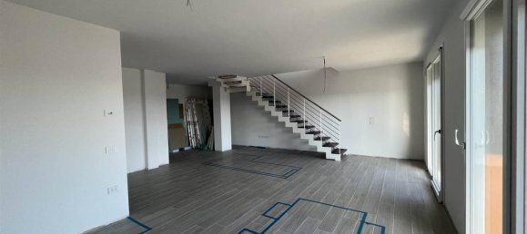 4-Zimmer Penthouse in Chioggia, Italy, Nr. 28843 8