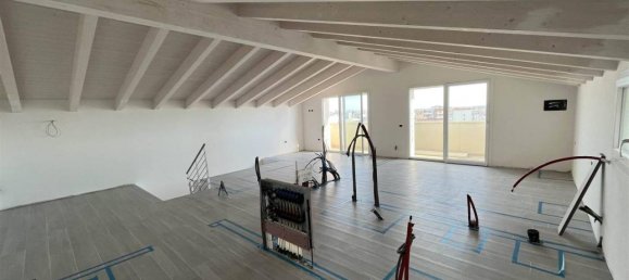 4-Zimmer Penthouse in Chioggia, Italy, Nr. 28843 5