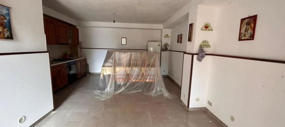 4 rooms House in Barcellona Pozzo di Gotto, Italy No. 120617 12