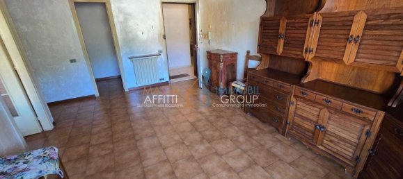 6 rooms Apartment in Massa, Italy No. 298737 9