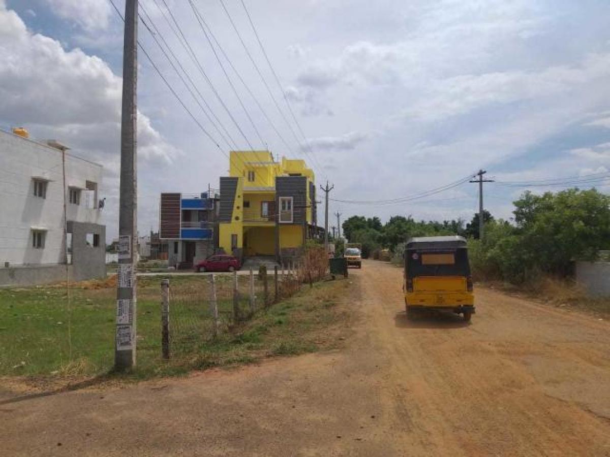  Land in Chennai, India No. 40178