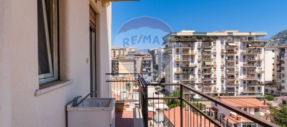 3 bedrooms Apartment in Palermo, Italy No. 83410 64