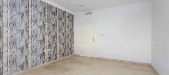 3 bedrooms Apartment in Marbella, Spain No. 102461 16