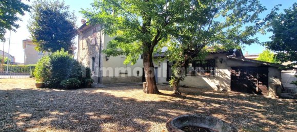 4 bedrooms Villa in San Giorgio Piacentino, Italy No. 302997 7