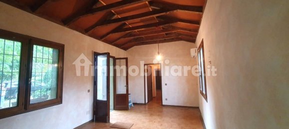 4 bedrooms Villa in San Giorgio Piacentino, Italy No. 302997 9