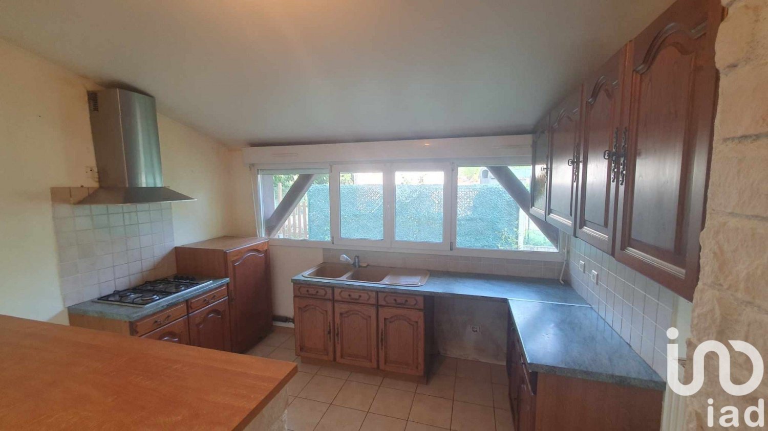 Adosado de 5 habitaciónes en Saint-Dizier, France No. 253334