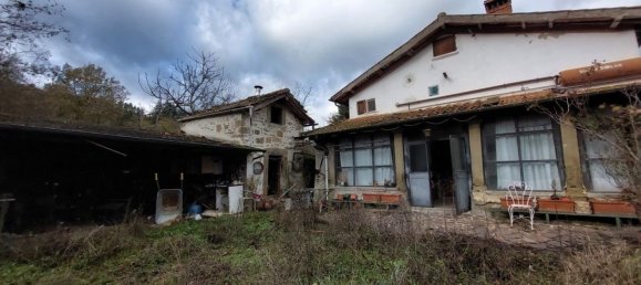 4 rooms House in Castel San Niccolò, Italy No. 212888 10