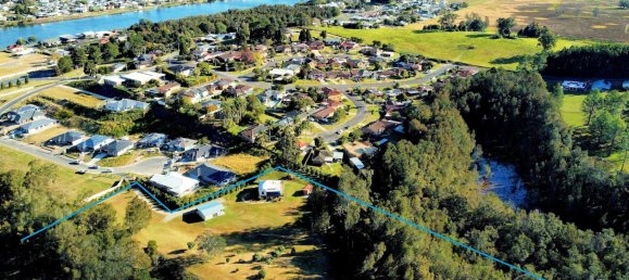 Casa de 3 dormitorios en North Macksville, Australia No. 727 4