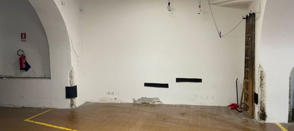 13m² Garage in Trieste, Italy No. 337925 2