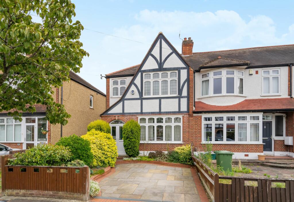 3 bedrooms House in Beckenham, United Kingdom No. 3019