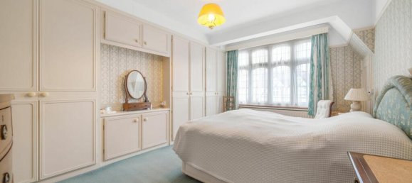 3 bedrooms House in Beckenham, United Kingdom No. 3019 20