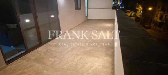 2 bedrooms Penthouse in Rabat, Malta No. 11047 4