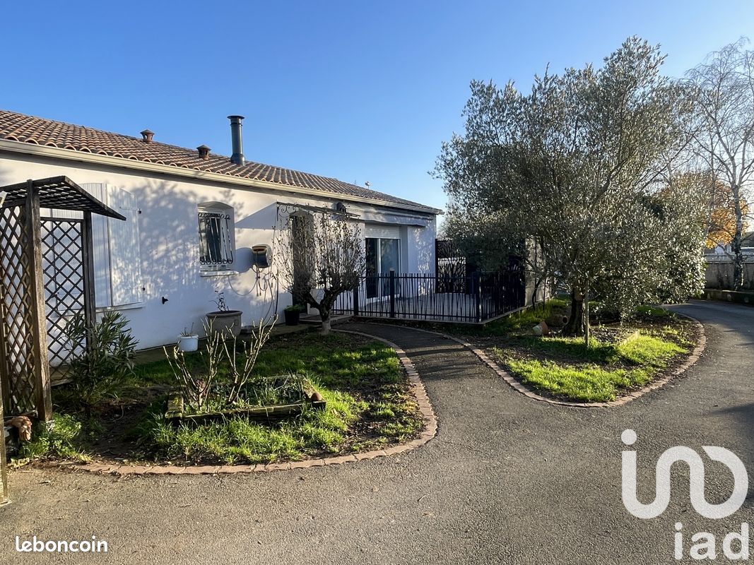 3 chambres Maison à Deux-Sèvres, France No. 298974