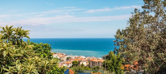 5 Schlafzimmer Wohnung in Varazze, Italy, Nr. 344300 26