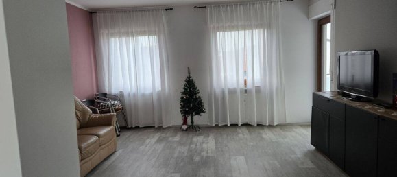 Apartamento de 3 dormitorios en Hohenlohe, Germany No. 59004 2