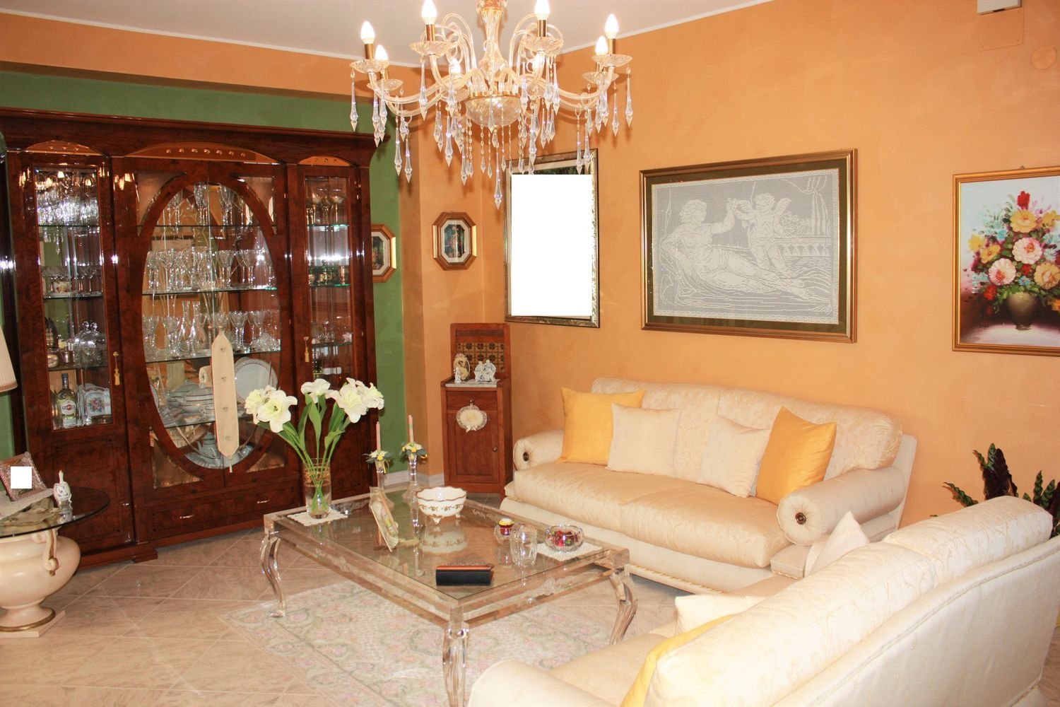 Apartamento de 6 habitaciónes en Floridia, Italy No. 178005