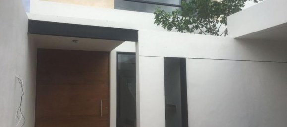 Casa de 3 dormitorios en Mérida, Mexico No. 42578 2