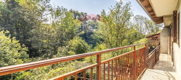 4 bedrooms House in Strona, Italy No. 371953 22